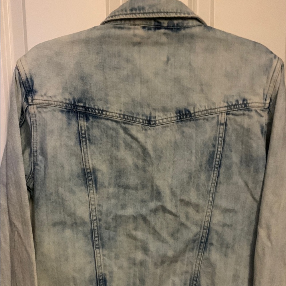 Forever 21 Blue Premium Denim Jacket Size Small - Picture 4 of 6